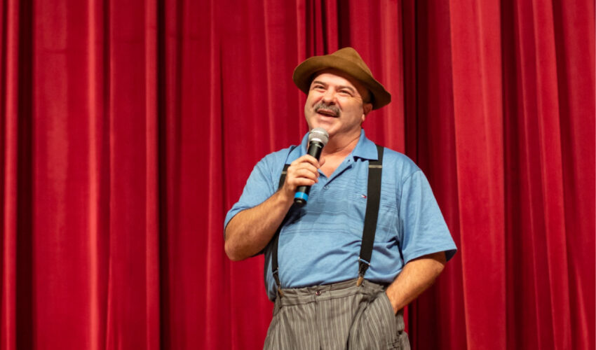 Câmara de Gramado realizará última sessão do ano com homenagens e show gratuito de Paulinho Mixaria