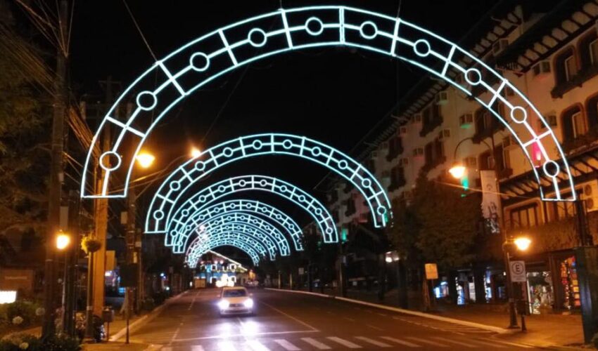 Foto Arcos da Avenida das Hortensias