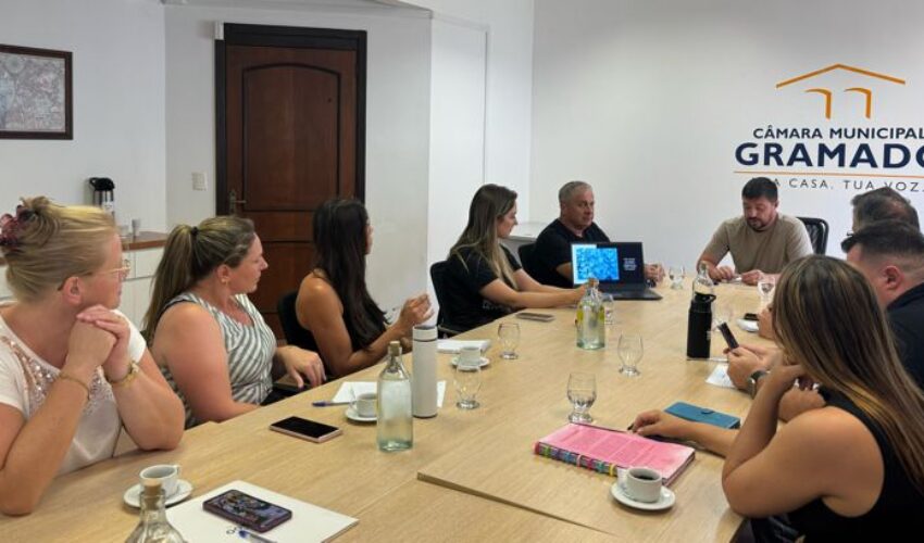 Foto Câmara e Sinditur