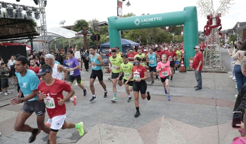 26_11_2023_38Natal Luz de Gramado - Corrida e Caminhada do Noel. Foto Cleiton Thiele/SerraPress