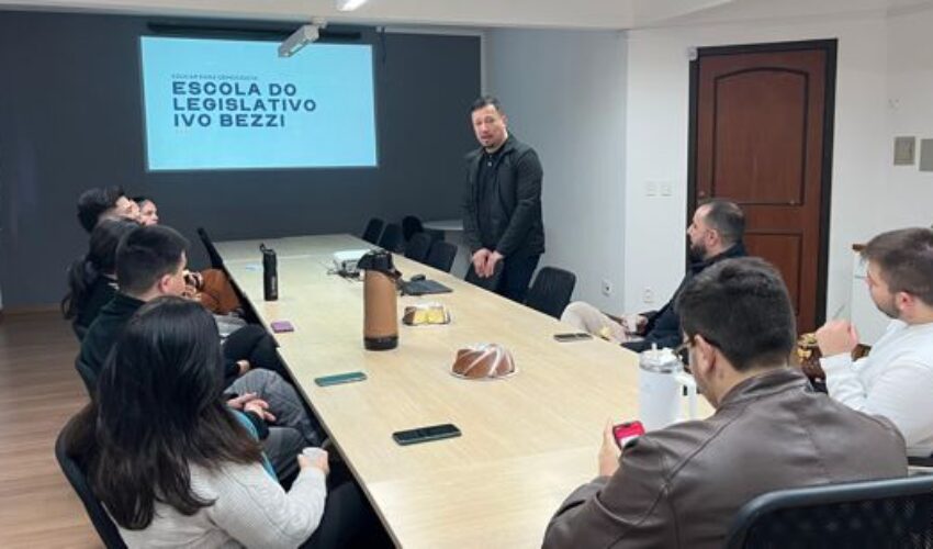 Foto Educar para Transformar Escola do Legislativo fortalece a cidadania e torna a Câmara protagonista em Gramado