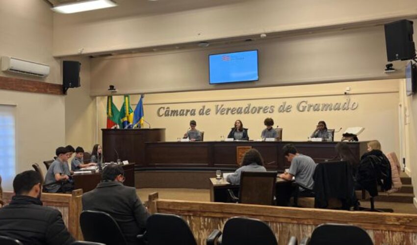 Foto Encerramento do Parlamento Jovem marca avanço na educação política em Gramado