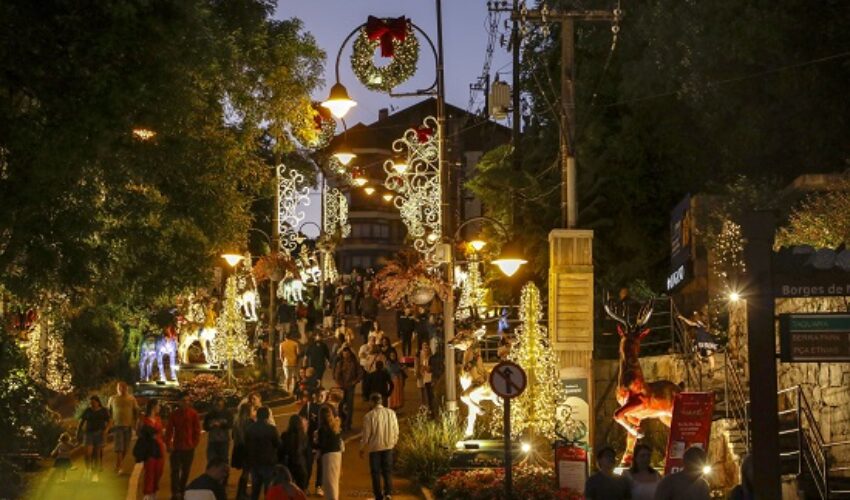 26_12_2023_38Natal Luz de Gramado - Decoracao da Cidade. Foto Cleiton Thiele/SerraPress