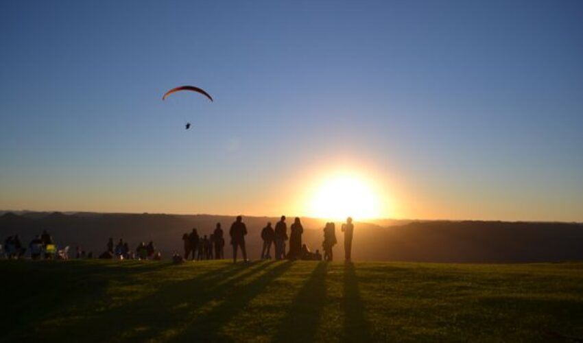 Foto Pôr-do-Sol no Ninho das Águias em Nova Petrópolis - credito Everton Porto.REDUZIDA