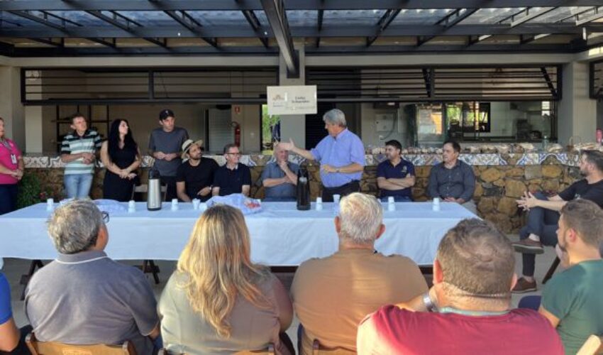 Foto Reunião com guias fornos da várzea (1)