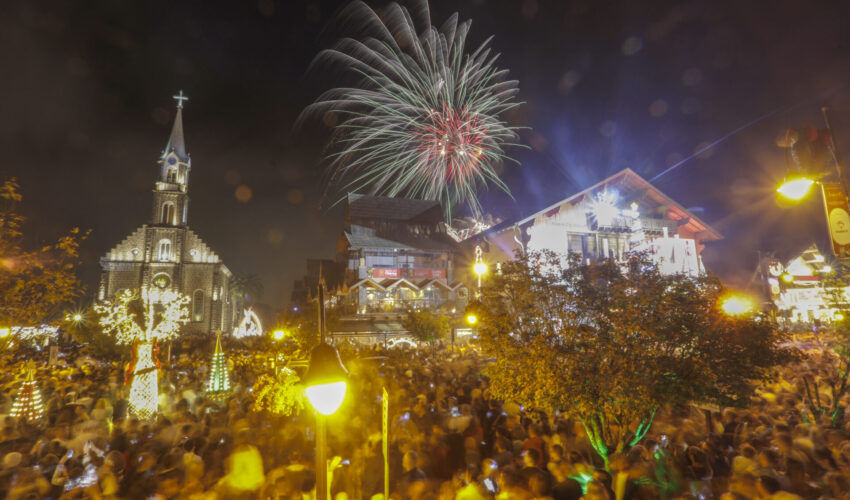 31_12_2023_38Natal Luz de Gramado - Show da Virada com Show Brasil. Foto Cleiton Thiele/SerraPress