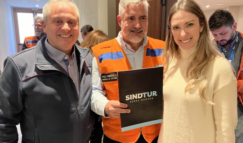 Foto Sindtur e o Ministro Paulo Pimenta