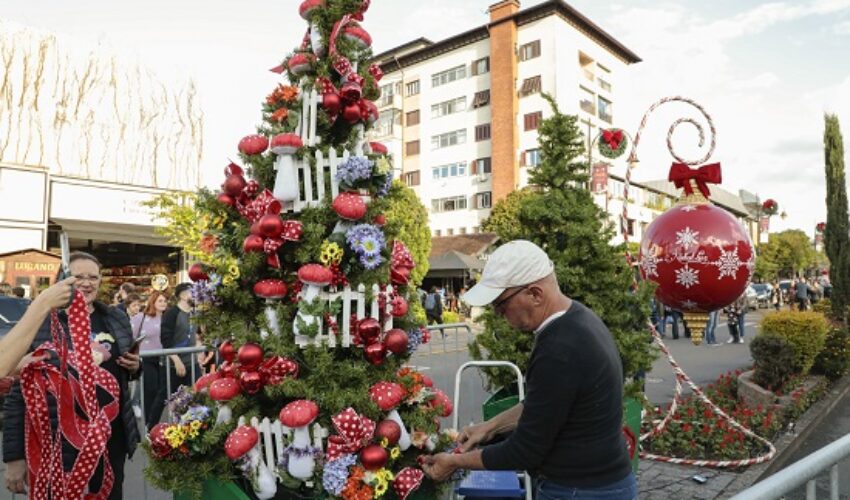 05_11_2022_37Natal Luz de Gramado - Tannenbaumfest - Festa dos Pinheirinhos. Foto Cleiton Thiele/SerraPress