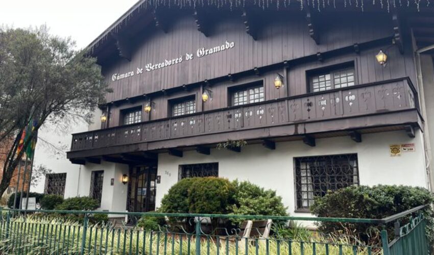 Foto câmara gramado