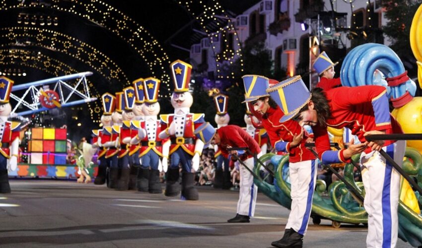 29_12_2013_Natal Luz de Gramado_Grande Desfile de Natal. Foto Cleiton Thiele/SerraPress