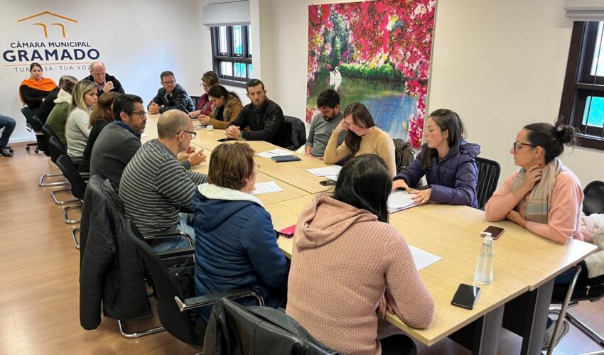 Reunião com empreendedores do bairro Três Pinheiros (2)