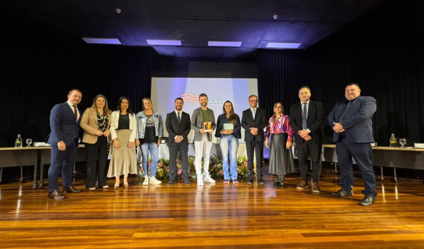 Troféu Professor Destaque do Legislativo Ramos Pacheco fica em 1º Lugar na categoria Ensino Médio